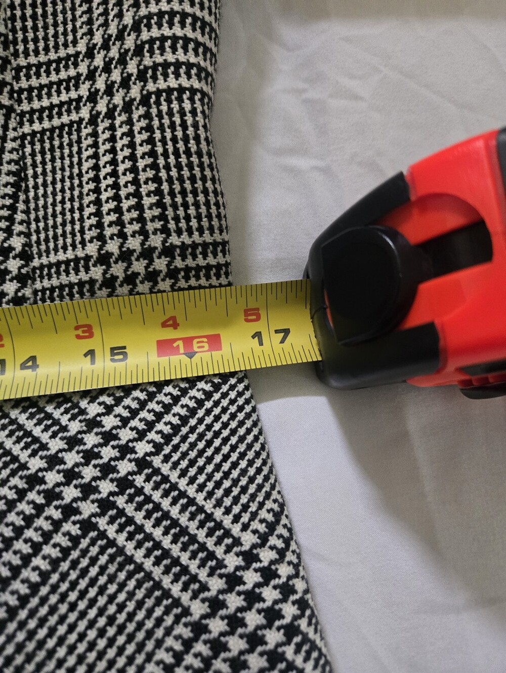 Liz Claiborne Women's Glenplaid Blazer - Picture 10 of 10